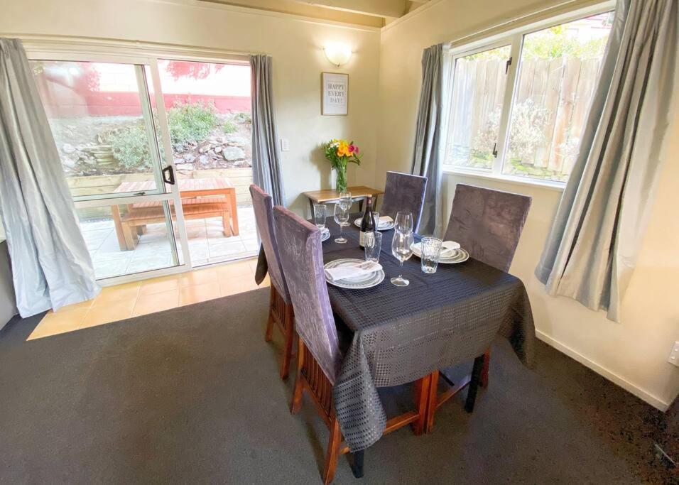 Appartamento Hideaway Rima - In The Cbd Distretto di Distretto di Queenstown Esterno foto