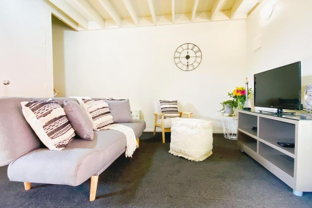 Appartamento Hideaway Rima - In The Cbd Distretto di Distretto di Queenstown Esterno foto